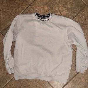 White fox gray black crew neck pullover oversized size M/L medium large